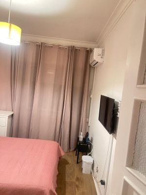 Quarto em campo pequeno semanal em Lisboa